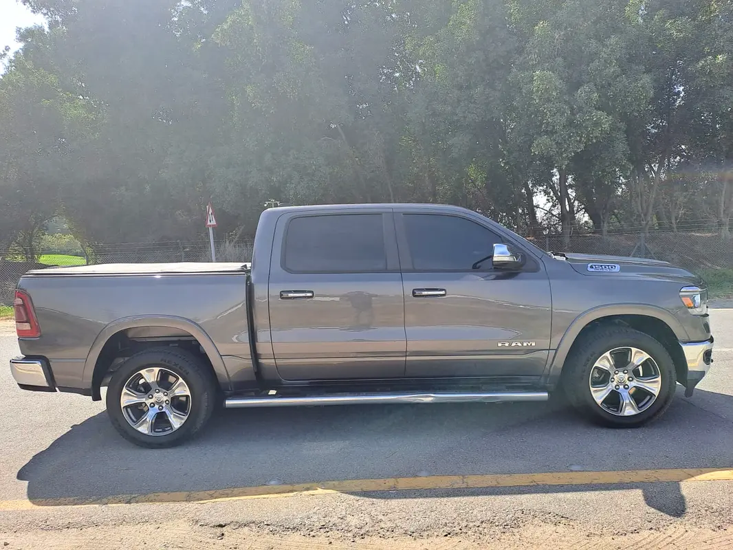 DODGE Ram 1500 Laramie 2021 - photo 5 - Import Émirats | International Cars