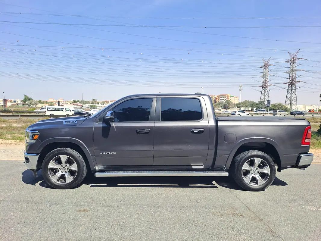 DODGE Ram 1500 Laramie 2021 - photo 6 - Import Émirats | International Cars