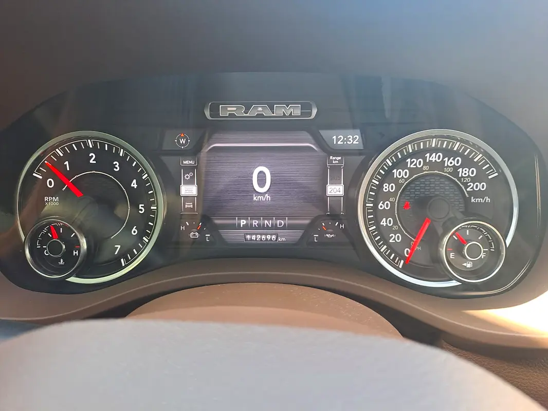 DODGE Ram 1500 Laramie 2021 - photo 8 - Import Émirats | International Cars