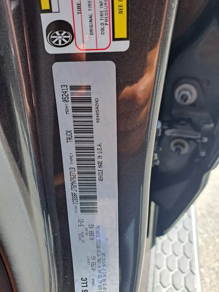 DODGE Ram 1500 Laramie 2021 - photo 9 - Import Émirats | International Cars