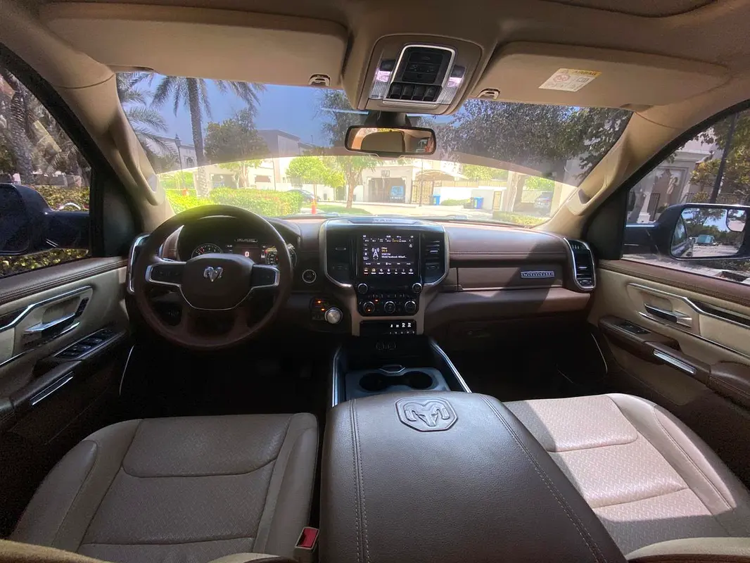 DODGE Ram 1500 Laramie 2020 - photo 10 - Import Émirats | International Cars