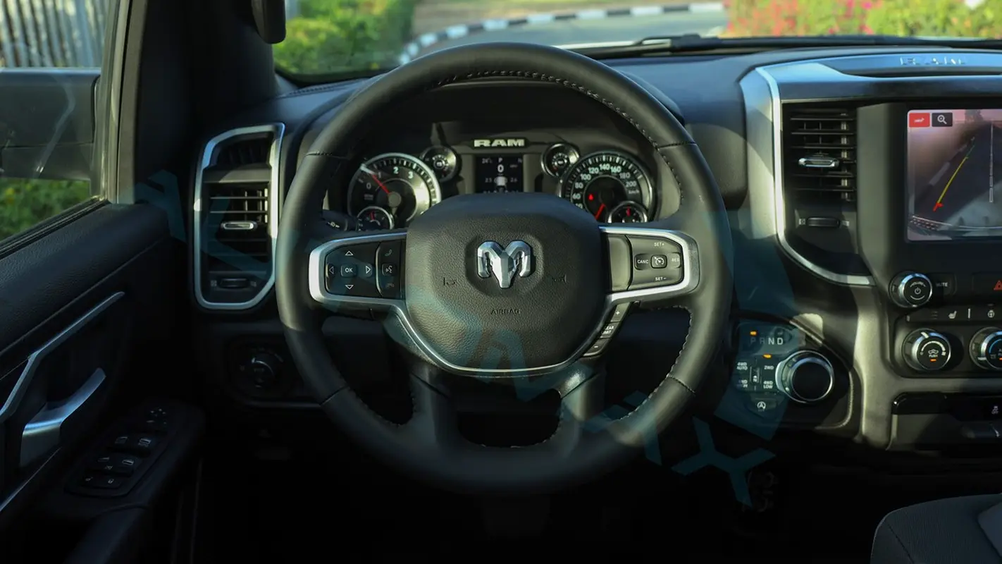 DODGE Ram 1500 Big Horn 2023 - photo 8 - Import Émirats | International Cars