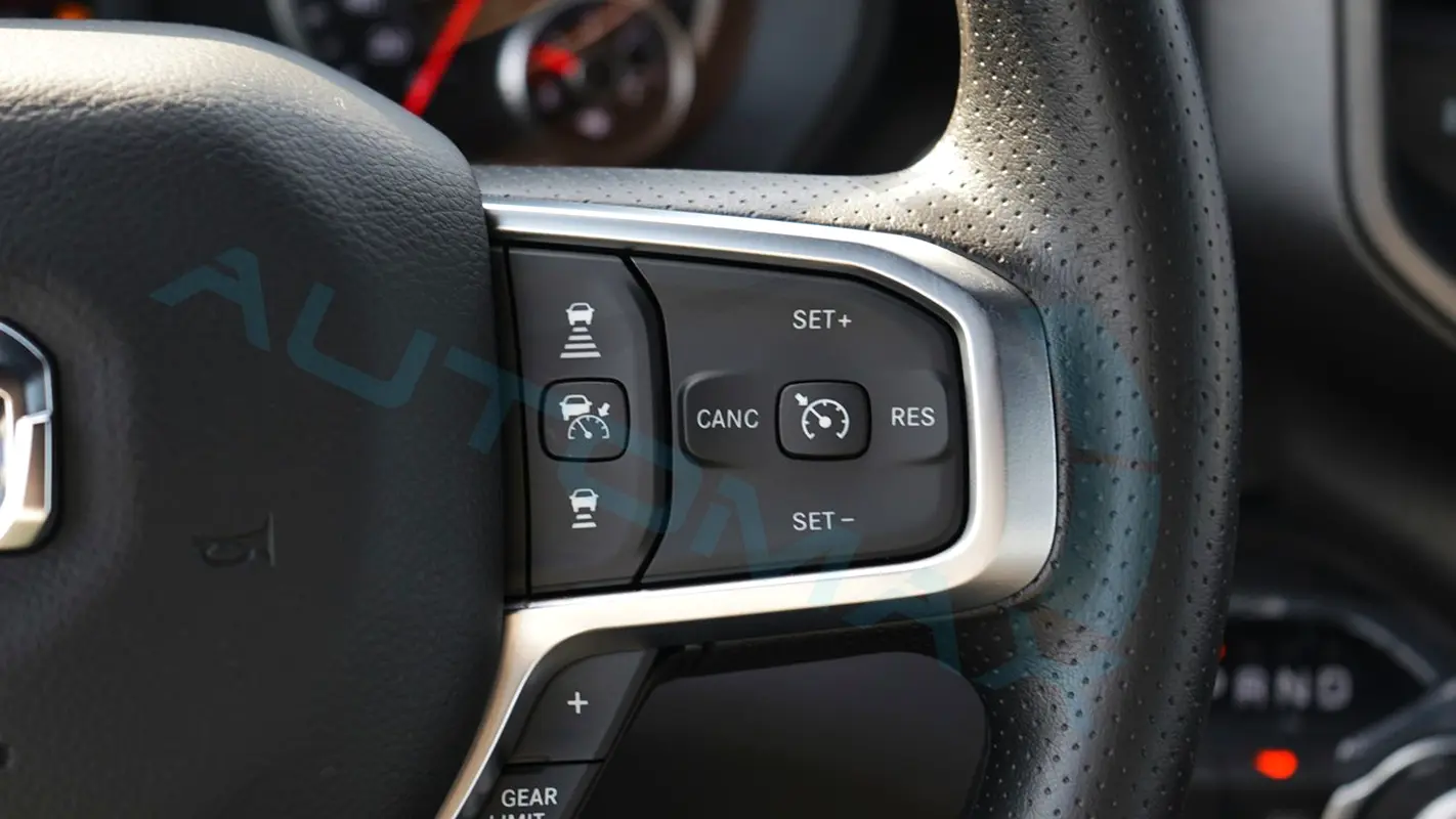 DODGE Ram 1500 Night Edition 2025 - photo 8 - Import Émirats | International Cars