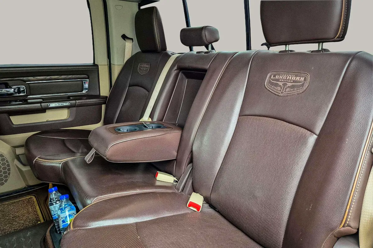 DODGE Ram 1500 Big Horn 2017 - photo 12 - Import Émirats | International Cars