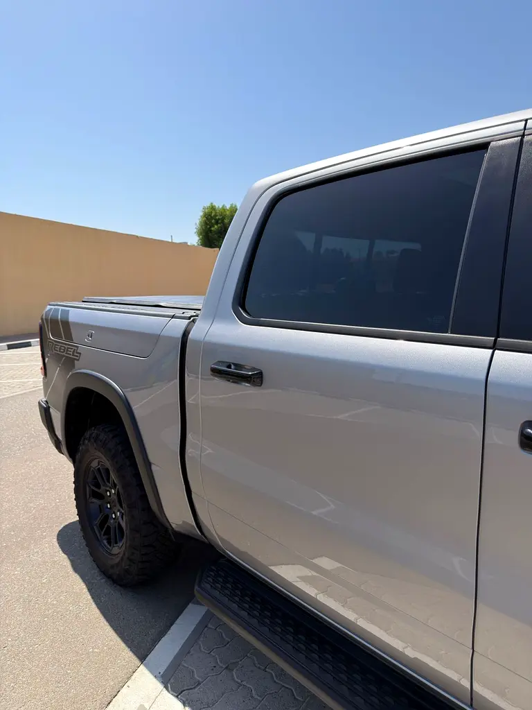 DODGE Ram 1500 Rebel Crew 2025 - photo 11 - Import Émirats | International Cars