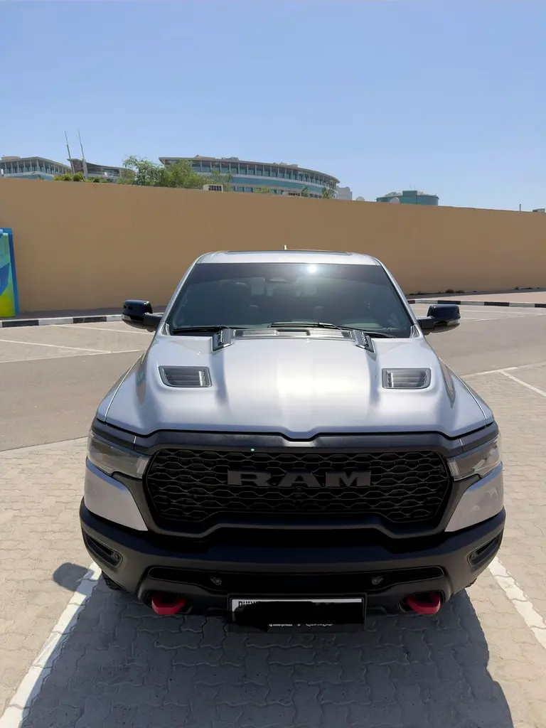 DODGE Ram 1500 Rebel Crew 2025 - photo 2 - Import Émirats | International Cars