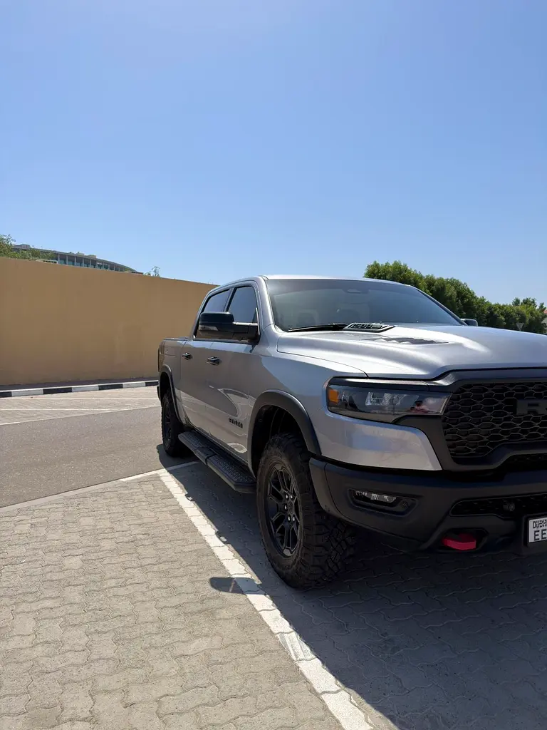 DODGE Ram 1500 Rebel Crew 2025 - photo 8 - Import Émirats | International Cars