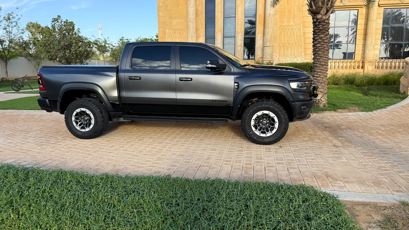 DODGE Ram 1500 Limited 2022 - photo 5 - Import Émirats | International Cars