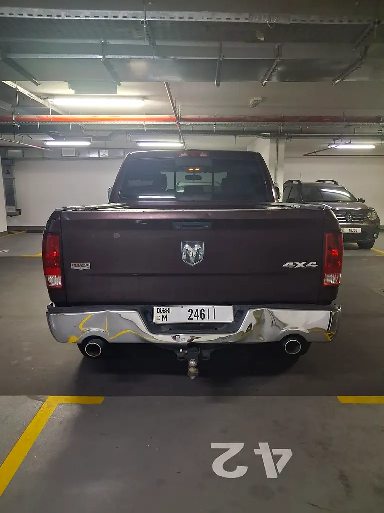 DODGE Ram 1500 Laramie 2012 - photo 4 - Import Émirats | International Cars