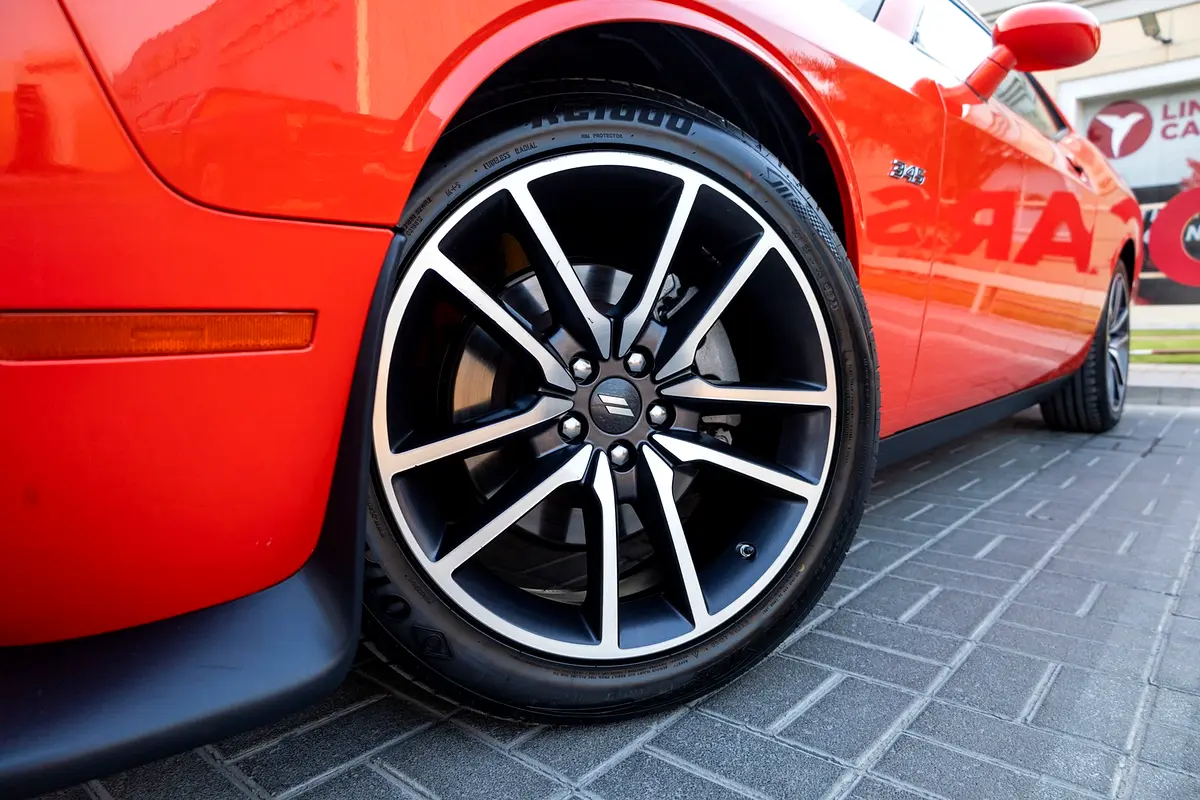 DODGE Challenger R/T 2023 - photo 11 - Import Émirats | International Cars