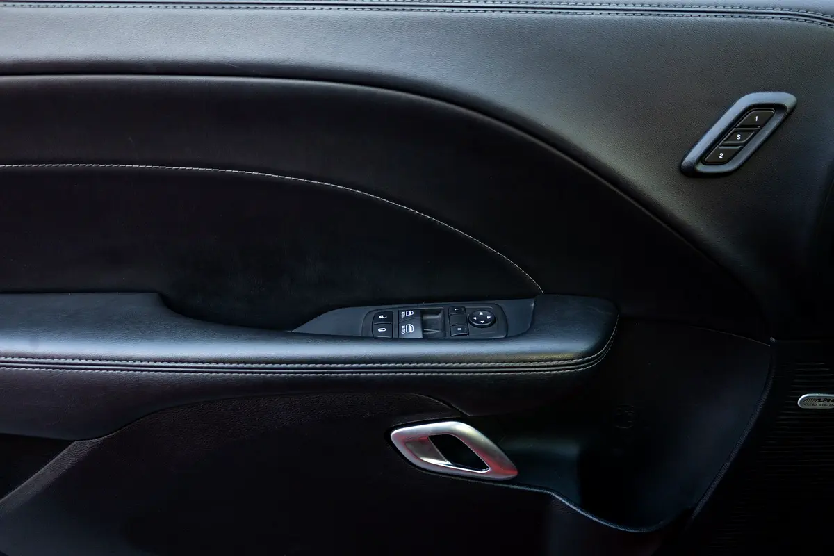 DODGE Challenger R/T 2023 - photo 12 - Import Émirats | International Cars