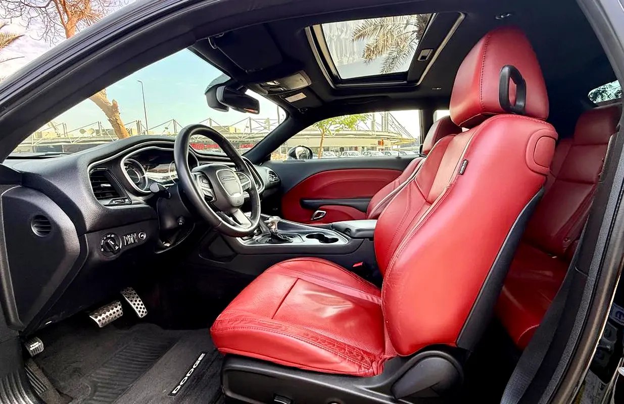 DODGE Challenger R/T Plus 2015 - photo 11 - Import Émirats | International Cars