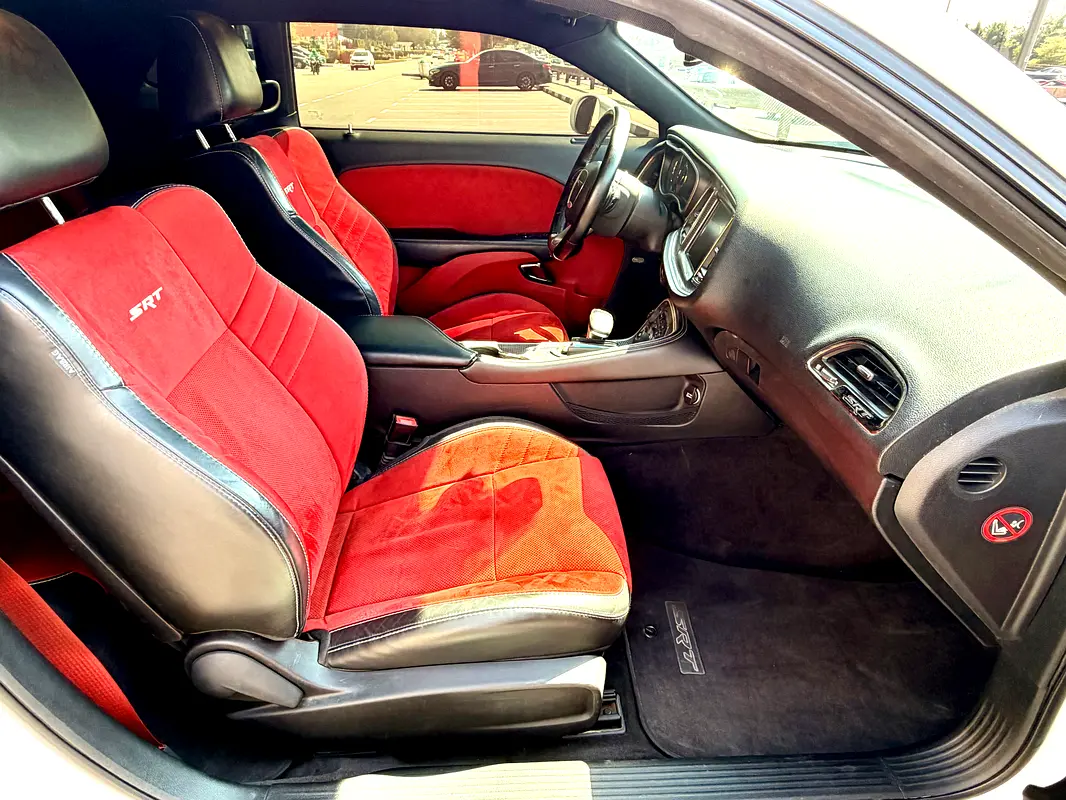 DODGE Challenger Hellcat 2016 - photo 5 - Import Émirats | International Cars