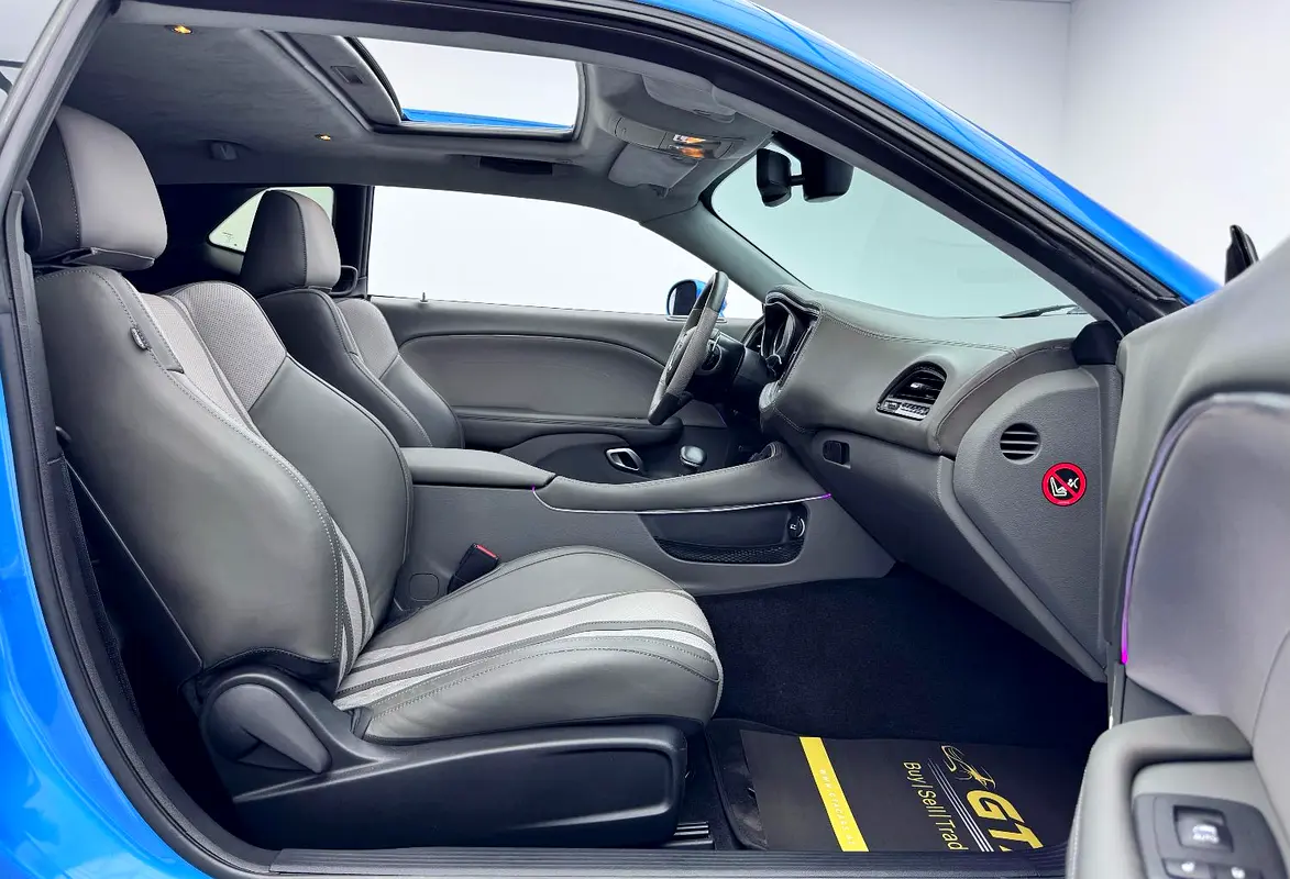 DODGE Challenger R/T Plus 2019 - photo 11 - Import Émirats | International Cars