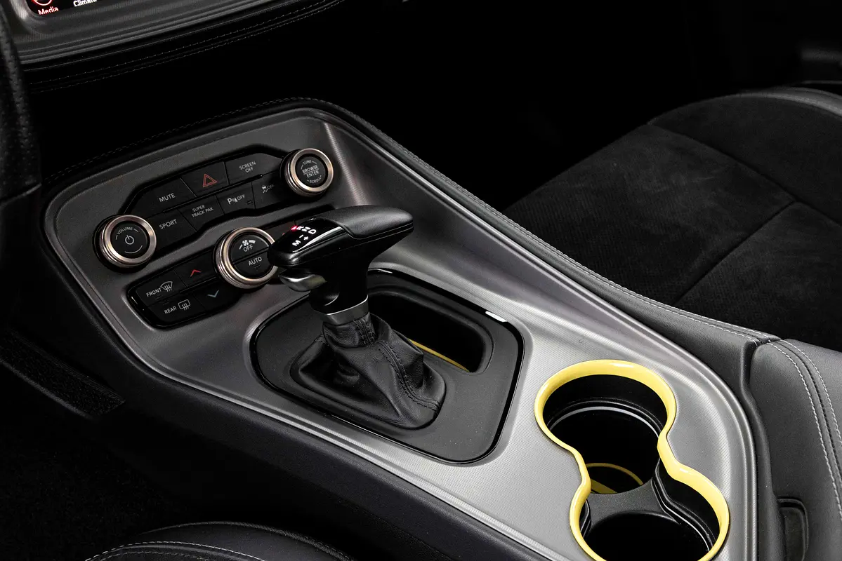 DODGE Challenger R/T 2023 - photo 10 - Import Émirats | International Cars