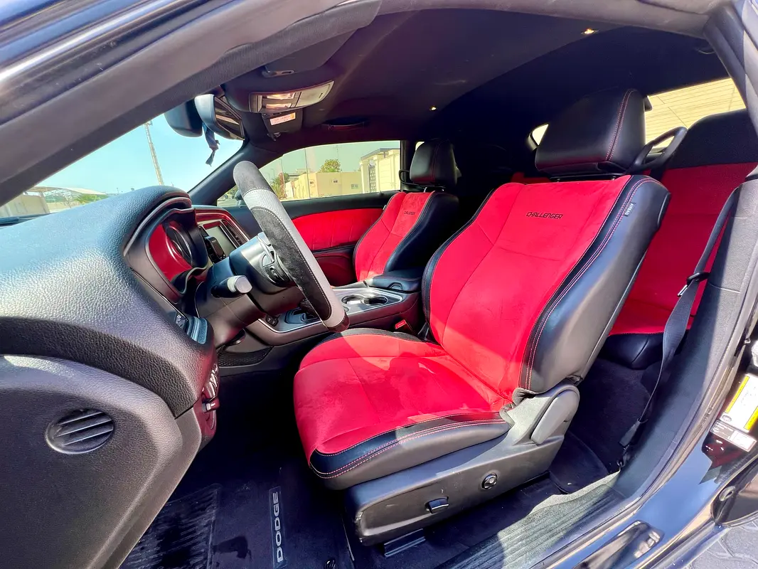 DODGE Challenger SXT 2016 - photo 7 - Import Émirats | International Cars