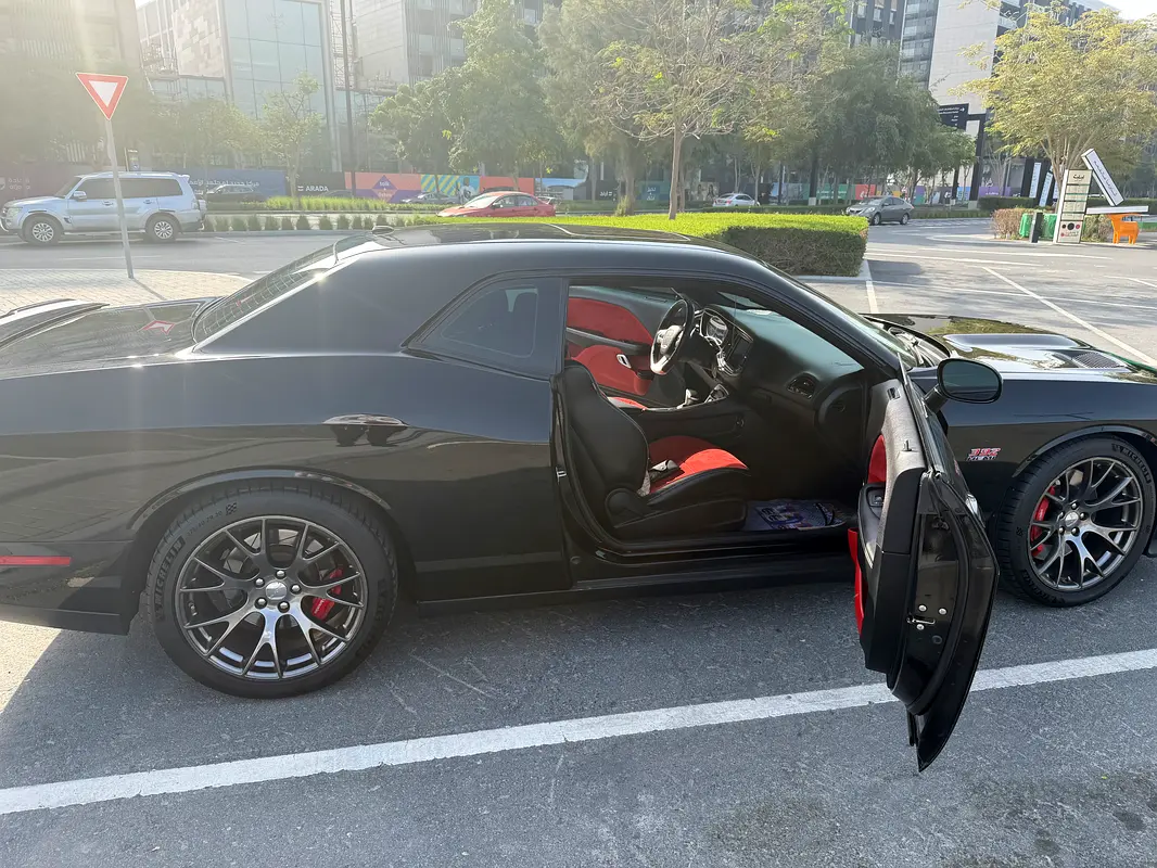 DODGE Challenger SRT 392 2017 - photo 6 - Import Émirats | International Cars