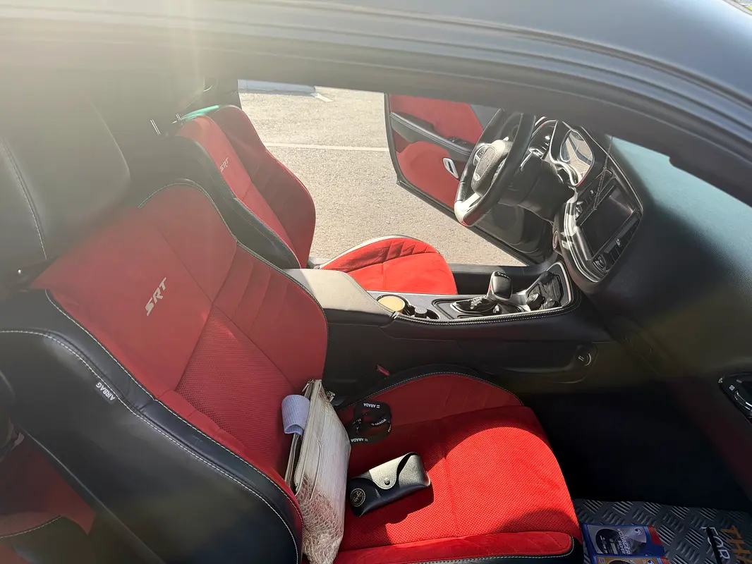 DODGE Challenger SRT 392 2017 - photo 7 - Import Émirats | International Cars