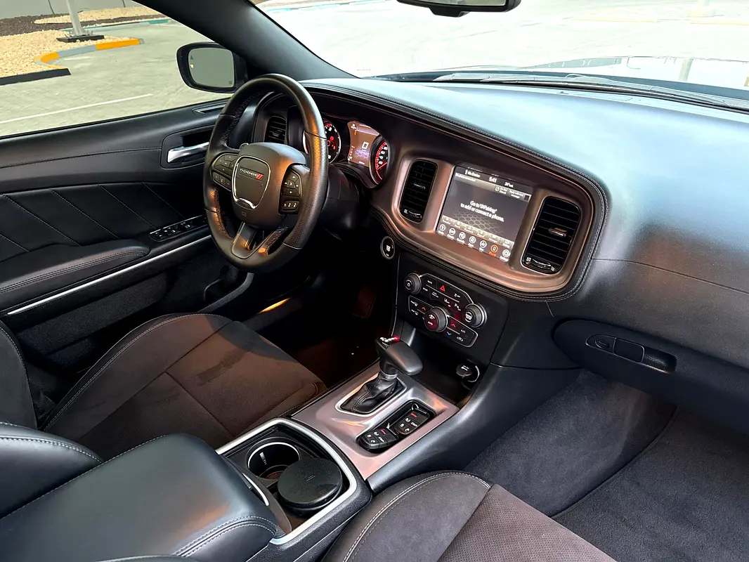 DODGE Charger R/T 2023 - photo 11 - Import Émirats | International Cars