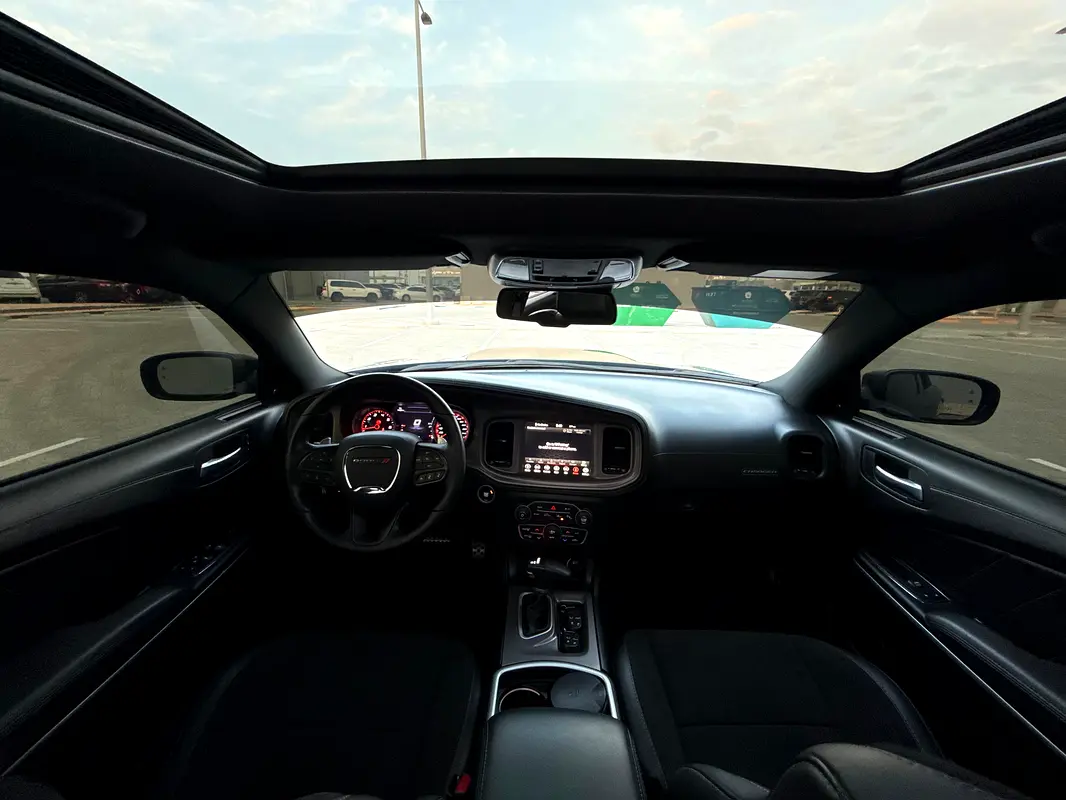 DODGE Charger R/T 2023 - photo 9 - Import Émirats | International Cars