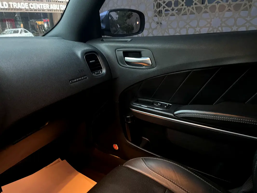 DODGE Charger Rallye Plus 2018 - photo 11 - Import Émirats | International Cars