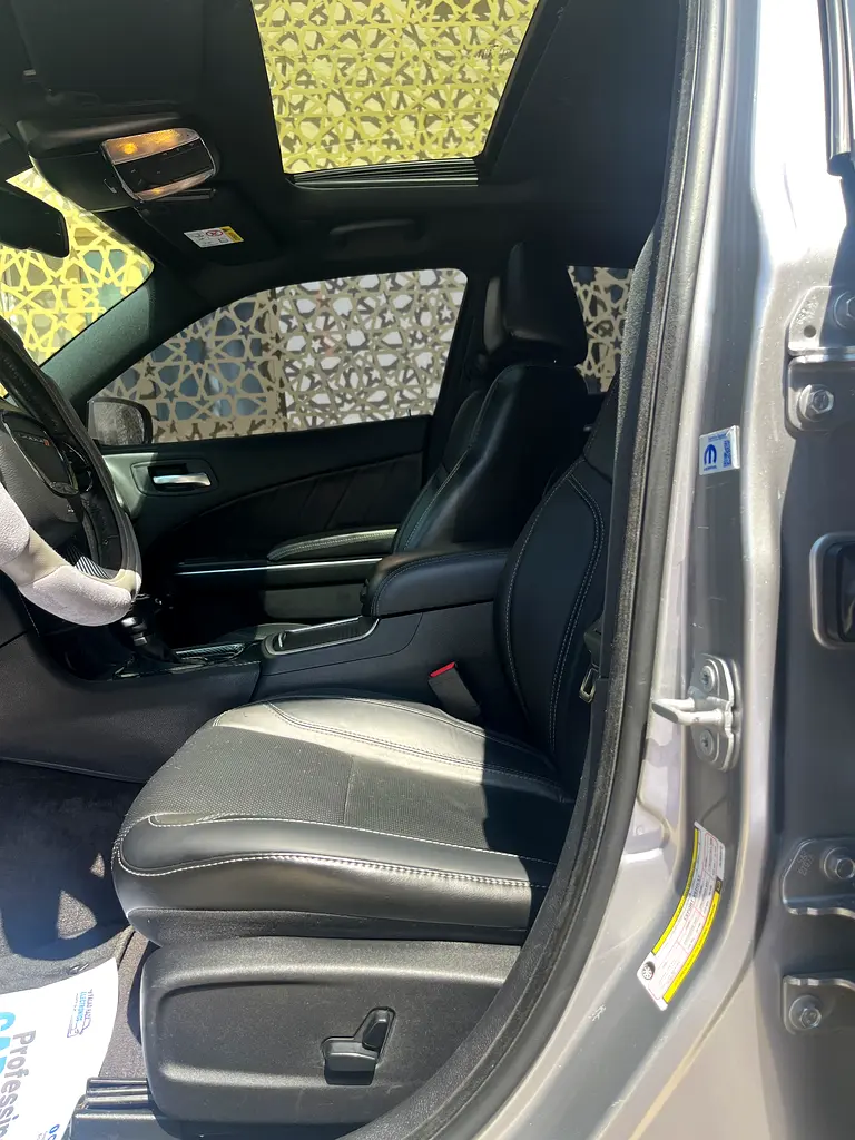 DODGE Charger Rallye Plus 2018 - photo 12 - Import Émirats | International Cars