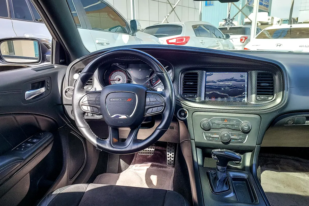 DODGE Charger GT 2023 - photo 10 - Import Émirats | International Cars