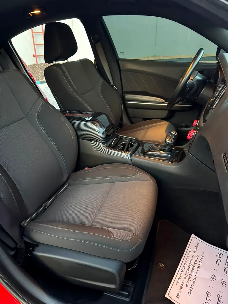 DODGE Charger SXT 2019 - photo 7 - Import Émirats | International Cars