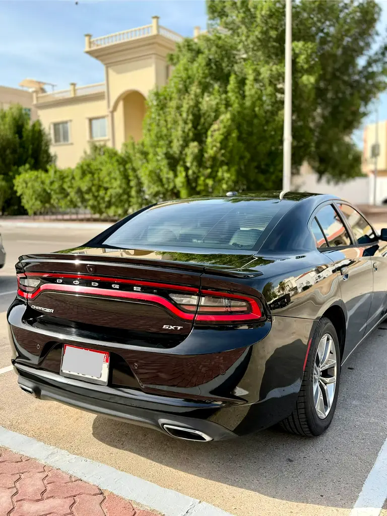 DODGE Charger SXT 2015 - photo 5 - Import Émirats | International Cars