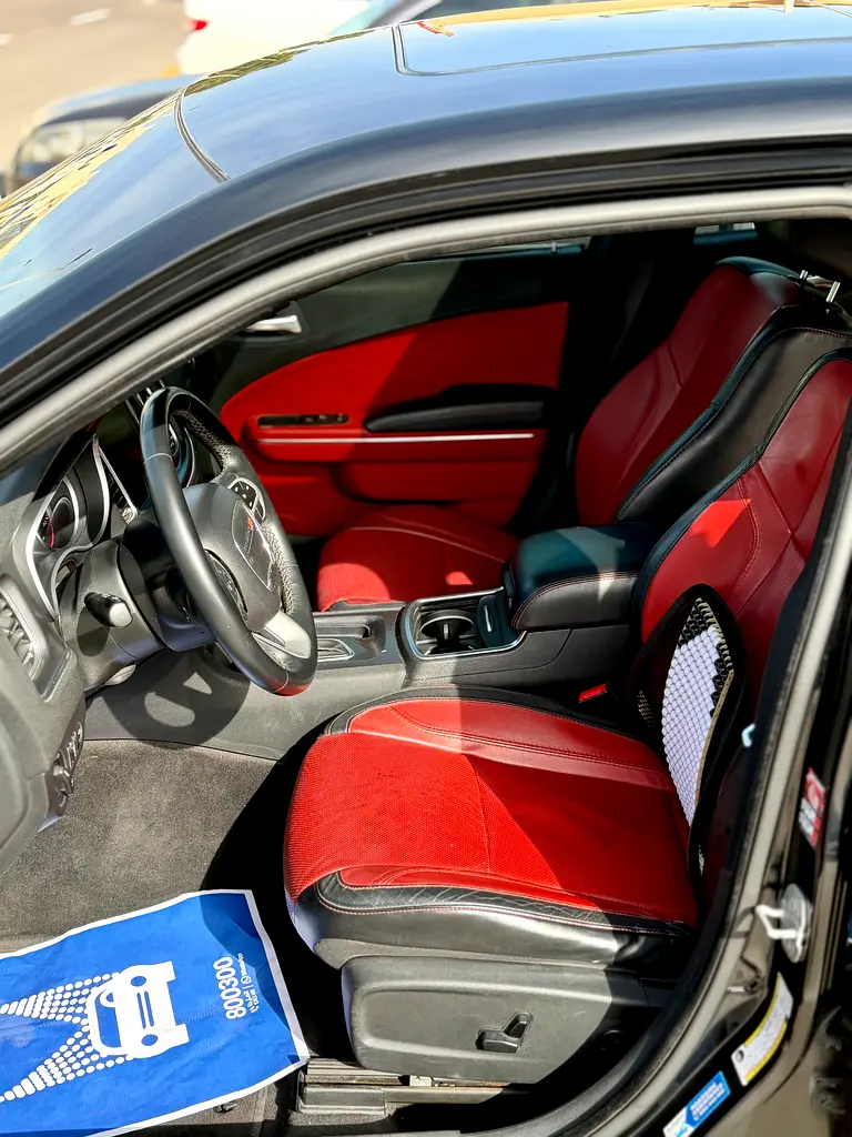 DODGE Charger SXT 2015 - photo 7 - Import Émirats | International Cars