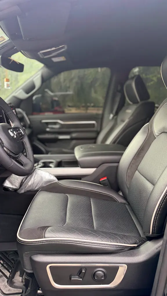 DODGE Ram 1500 Laramie 2025 - photo 4 - Import Émirats | International Cars