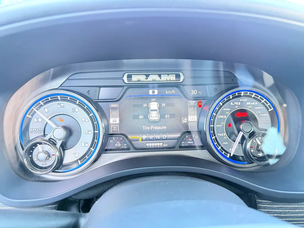 DODGE Ram 1500 Limited 2020 - photo 12 - Import Émirats | International Cars