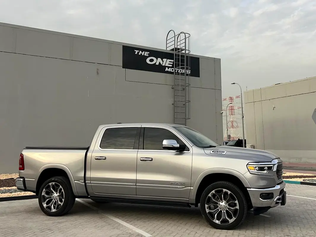 DODGE Ram 1500 Limited 2019 - photo 11 - Import Émirats | International Cars