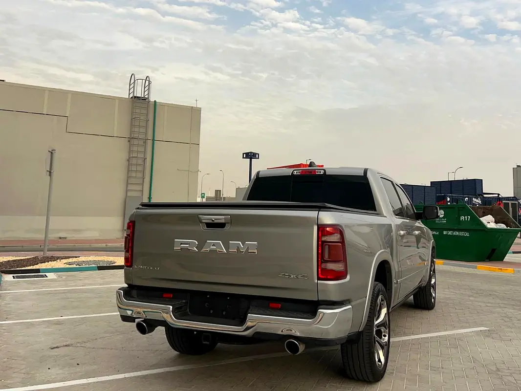 DODGE Ram 1500 Limited 2019 - photo 4 - Import Émirats | International Cars
