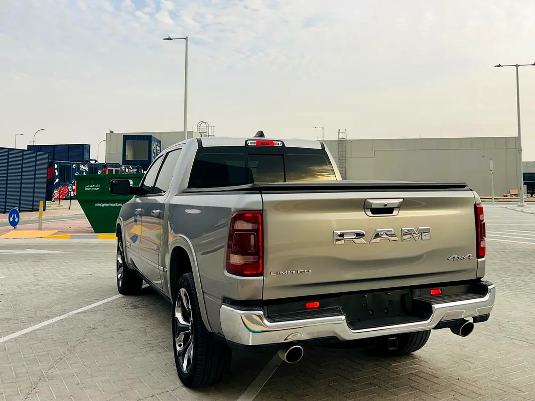 DODGE Ram 1500 Limited 2019 - photo 7 - Import Émirats | International Cars