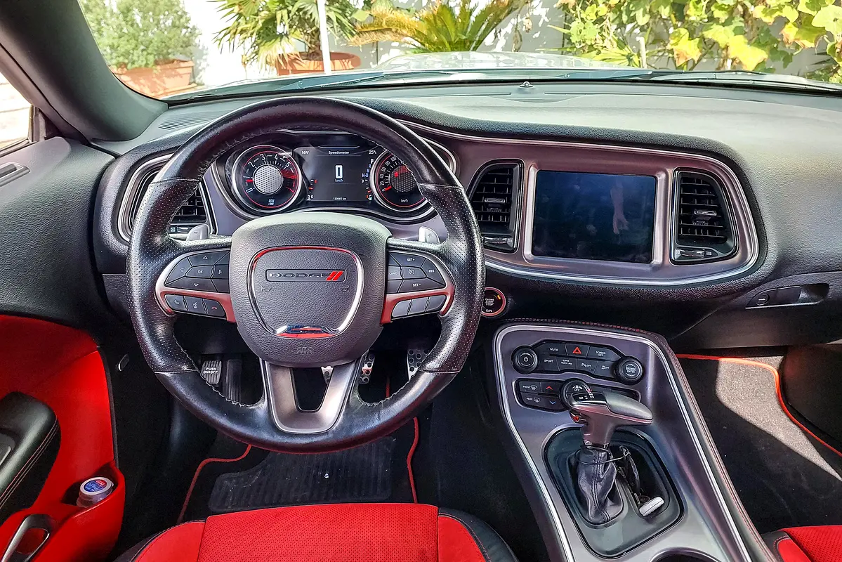 DODGE Challenger R/T 2019 - photo 10 - Import Émirats | International Cars