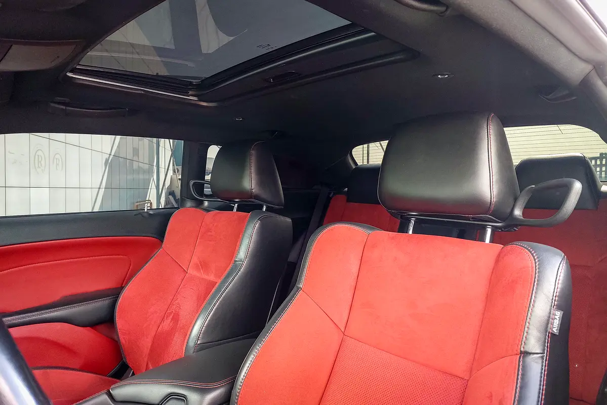 DODGE Challenger R/T 2019 - photo 11 - Import Émirats | International Cars