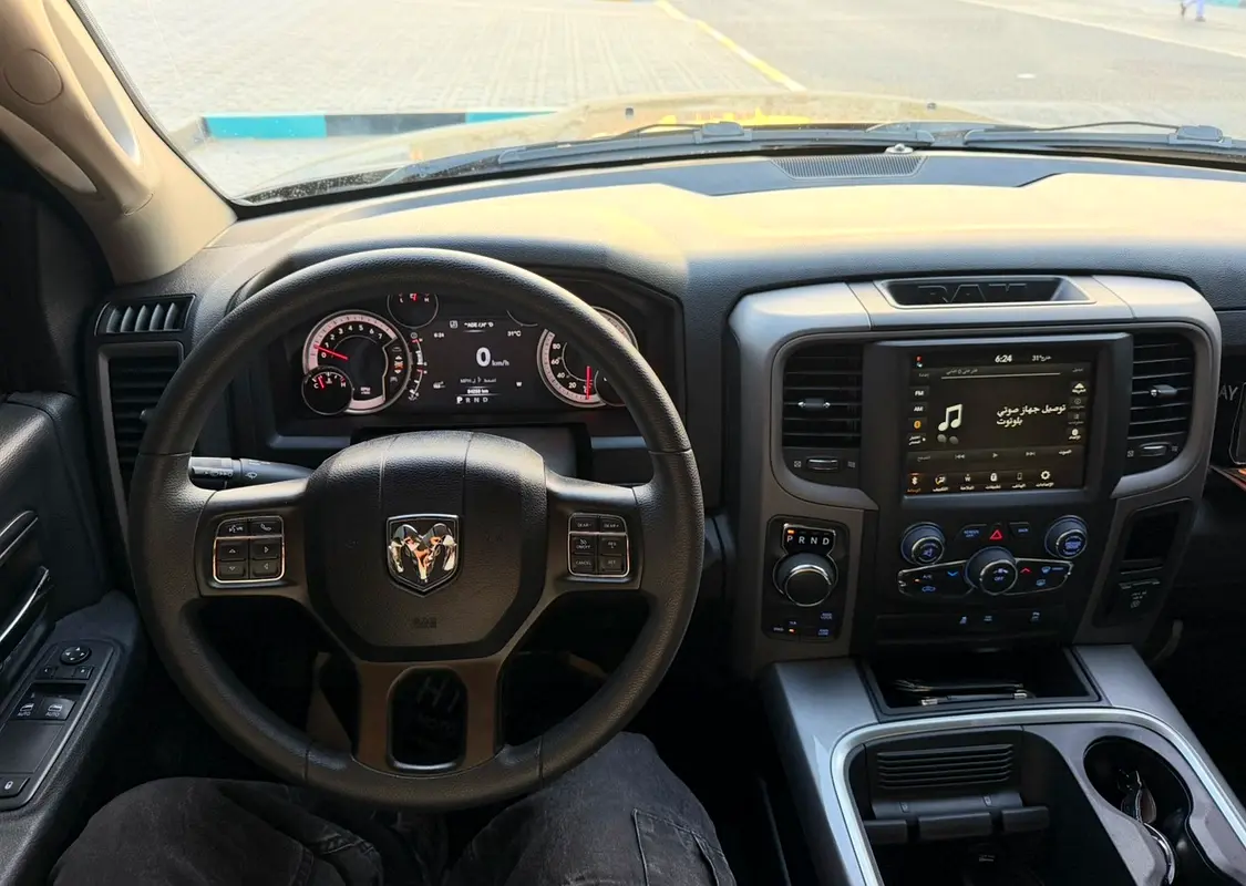 DODGE Ram 1500 Big Horn 2022 - photo 5 - Import Émirats | International Cars