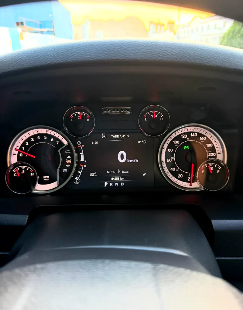 DODGE Ram 1500 Big Horn 2022 - photo 6 - Import Émirats | International Cars