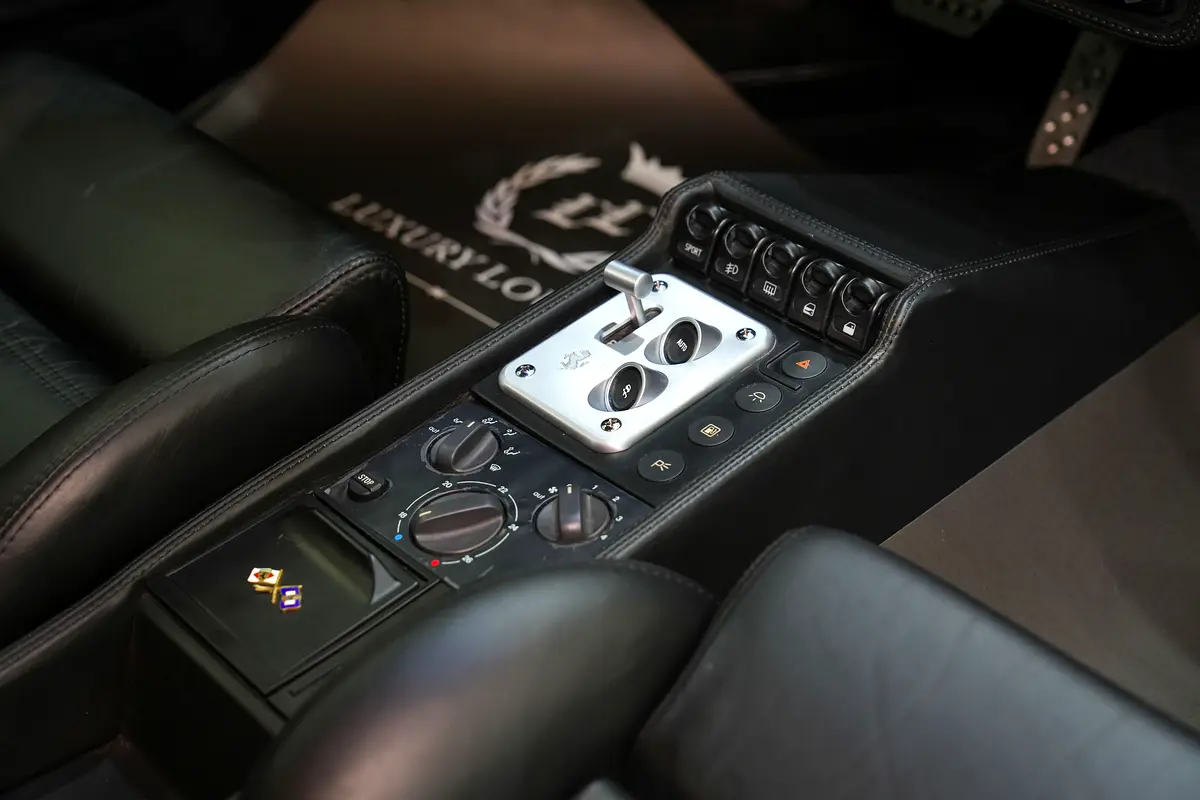 FERRARI 355 Other 1992 - photo 10 - Import Émirats | International Cars