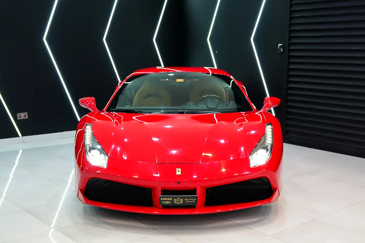 FERRARI 488 GTB Standard 2016 - photo 2 - Import Émirats | International Cars