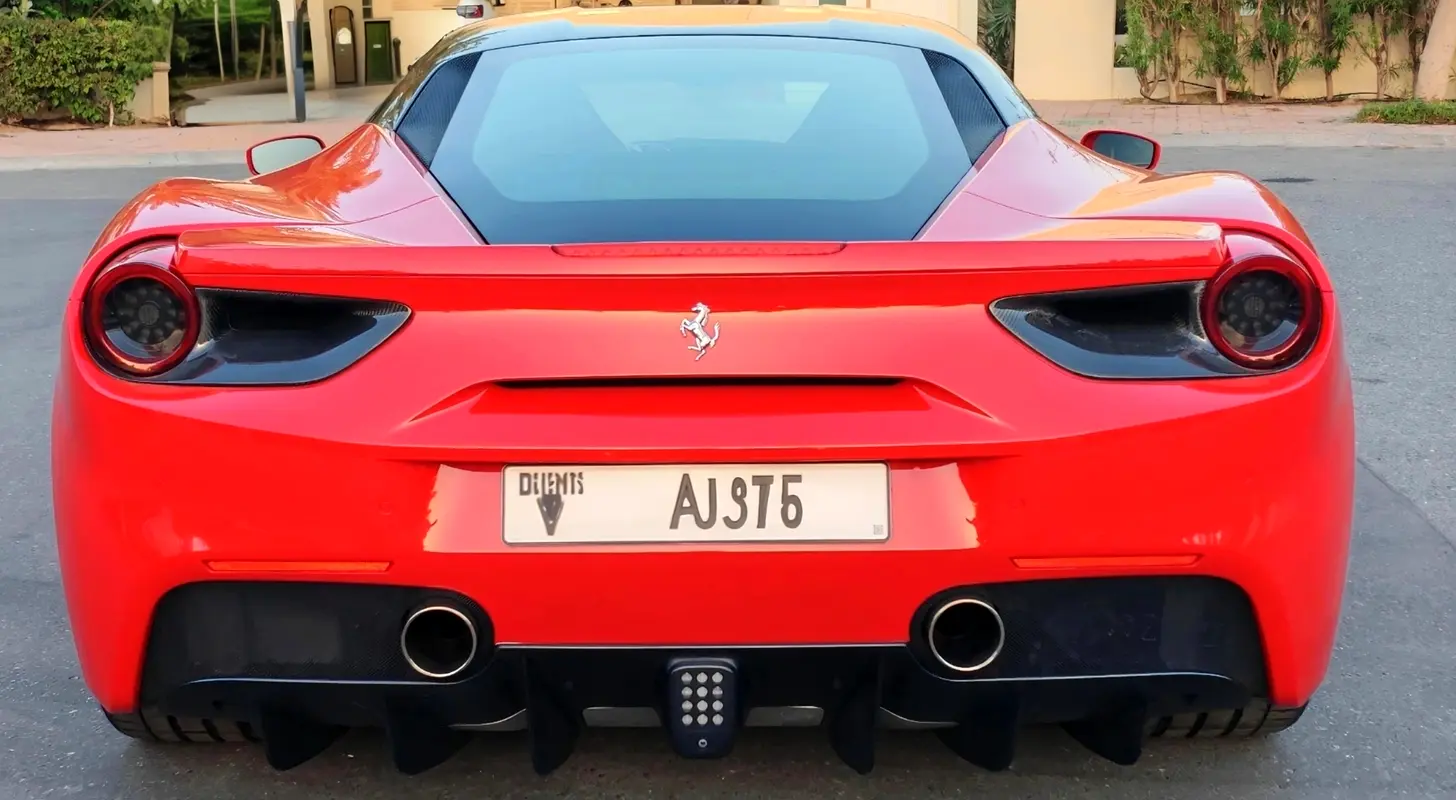 FERRARI 488 GTB Standard 2017 - photo 7 - Import Émirats | International Cars