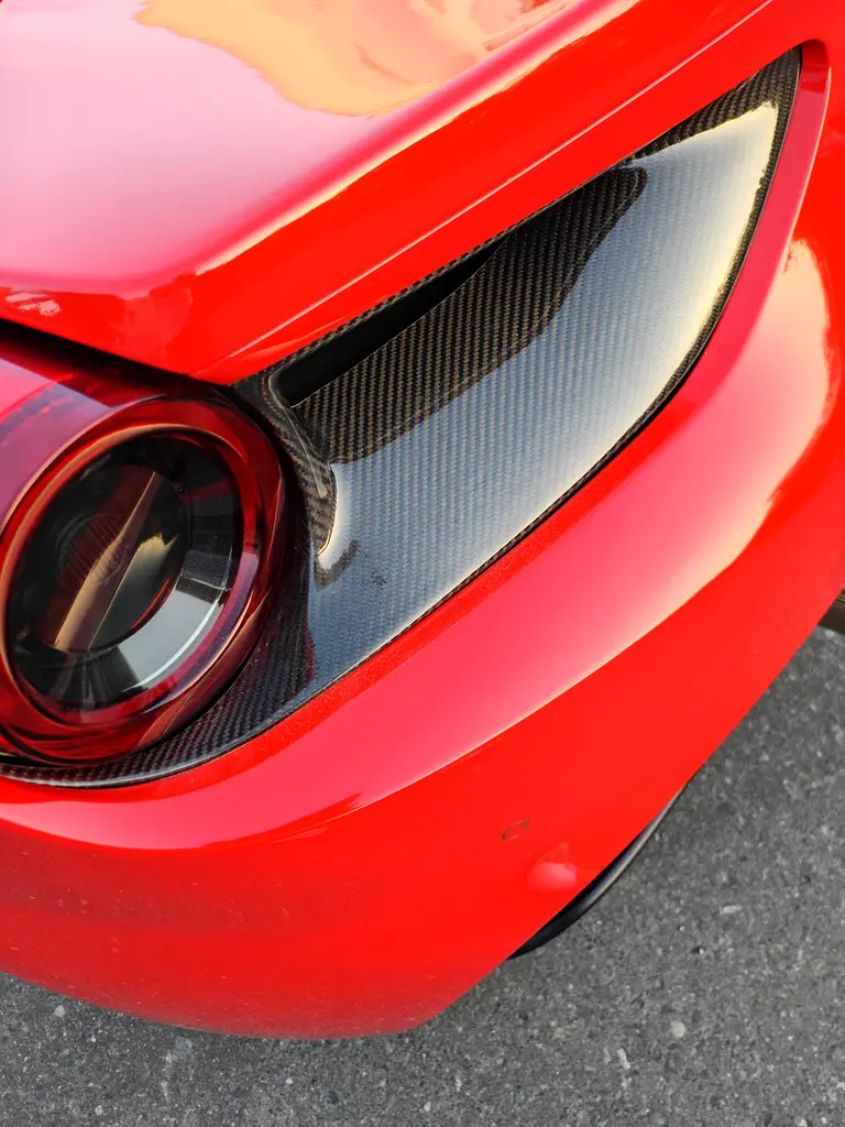 FERRARI 488 GTB Standard 2017 - photo 12 - Import Émirats | International Cars