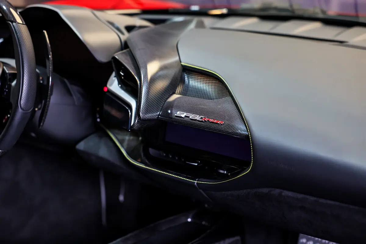 FERRARI SF90 Spider Other 2022 - photo 4 - Import Émirats | International Cars