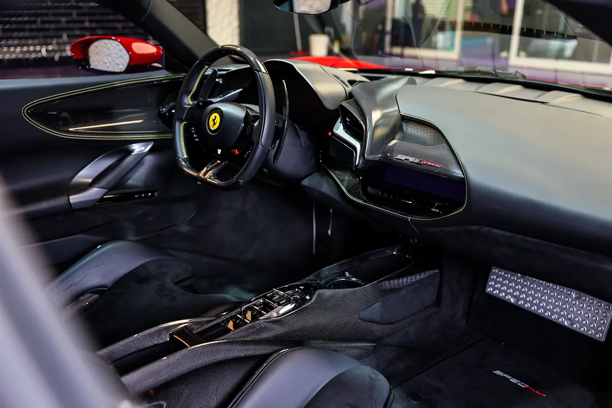 FERRARI SF90 Spider Other 2022 - photo 6 - Import Émirats | International Cars
