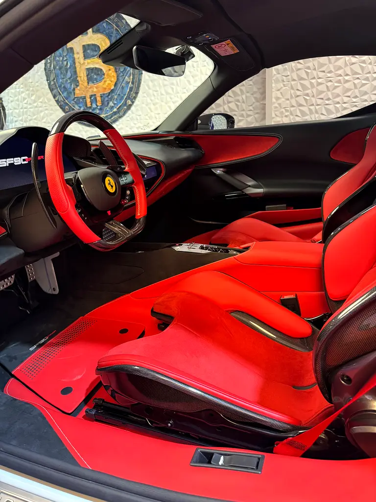 FERRARI SF90 Spider Other 2022 - photo 8 - Import Émirats | International Cars