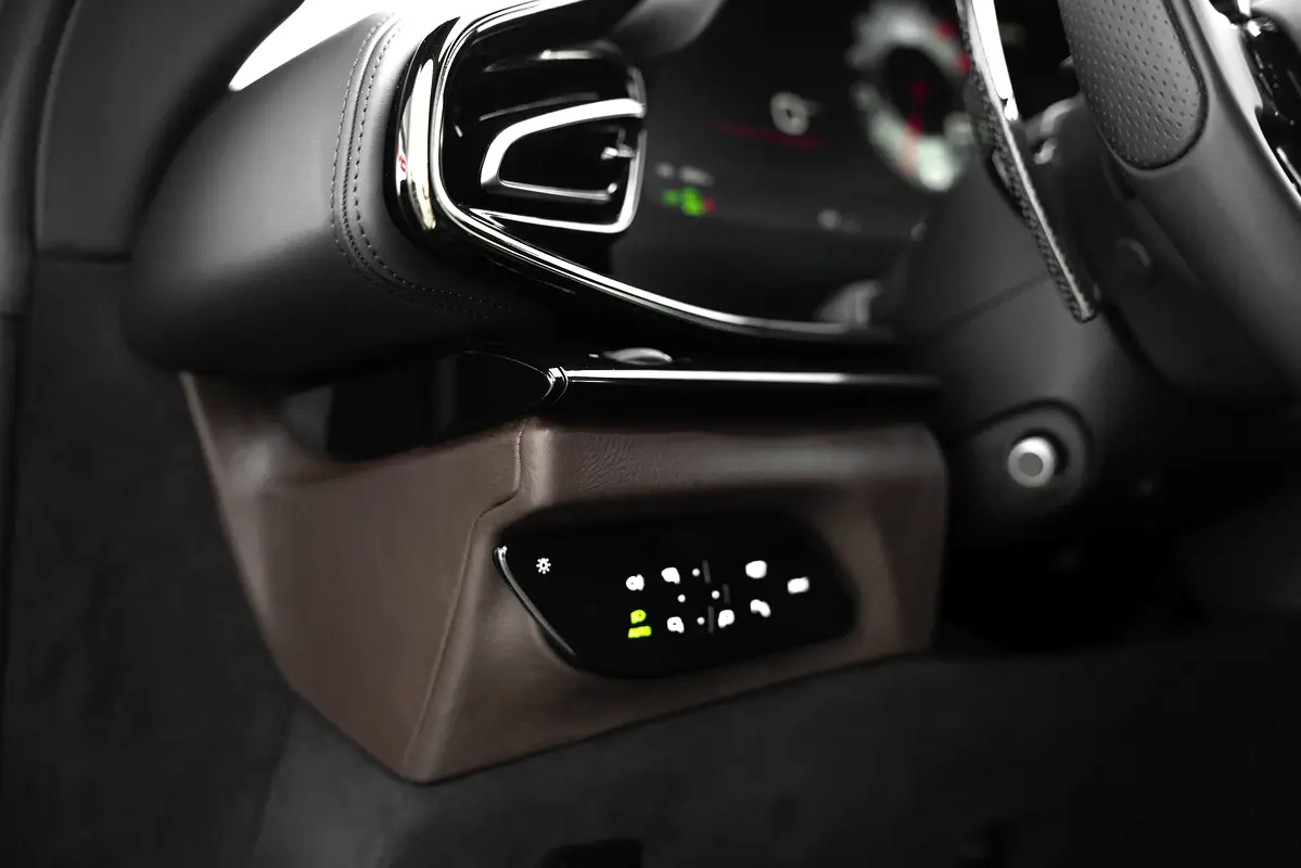 FERRARI Purosangue Standard 2024 - photo 12 - Import Émirats | International Cars