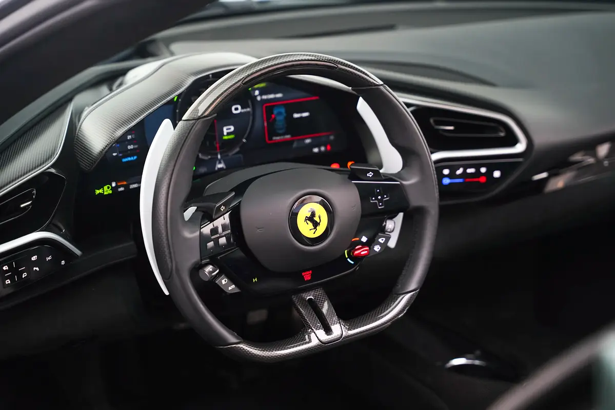 FERRARI 296 GTS Standard 2025 - photo 6 - Import Émirats | International Cars