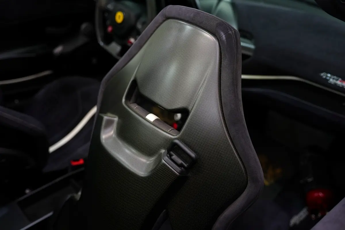 FERRARI 488 Pista Spider Atelier 2018 - photo 10 - Import Émirats | International Cars