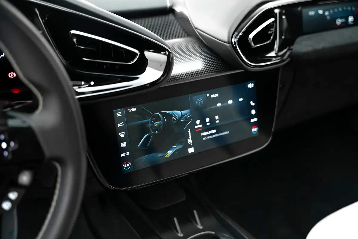 FERRARI 12Cilindri Other 2025 - photo 12 - Import Émirats | International Cars